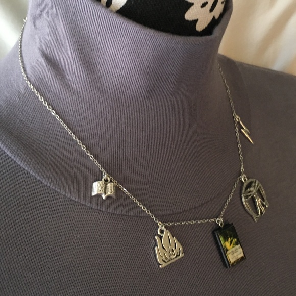 Frankenstein by Mary Shelley Handmade Novel Literature Necklace, Book Cover Fire - Picture 10 of 16